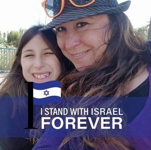 Meet your Posher, Orit